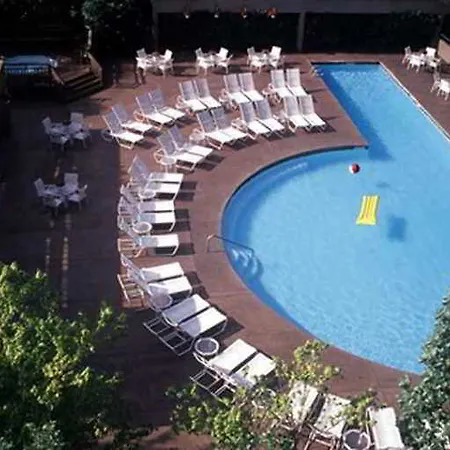 Doubletree By Hilton Hotel & Suites Houston By The Galleria 