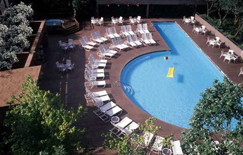 Doubletree By Hilton & By The Galleria